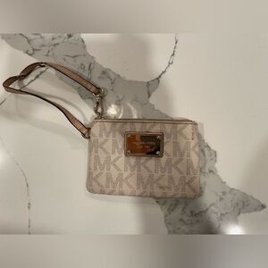 MICHAEL Michael Kors Women's Jet Set Travel Zip Wallet Wristlet